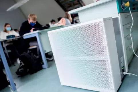 Beispiel für eines von vielen verschiedenen Modellen: Lüftungsanlage in einem Klassensaal. 