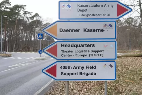 Während der Übung kann es zu Verkehrsbehinderungen an den Toren zu den Dienststellen Air Base Ramstein, Vogelweh/Pulaski Militär