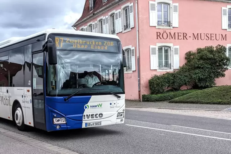 Unterwegs hält die Buslinie R 7 auch am Römermuseum in Schwarzenacker. 