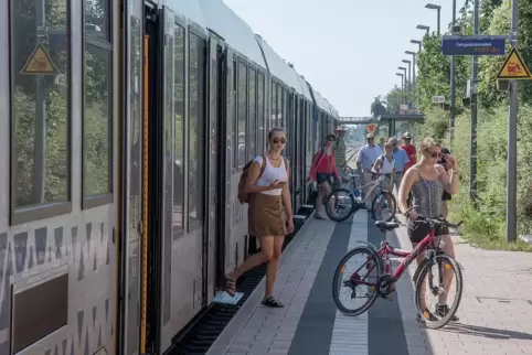 Der Bahnhof Edenkoben ist eine attraktive Station für Ausflügler. 