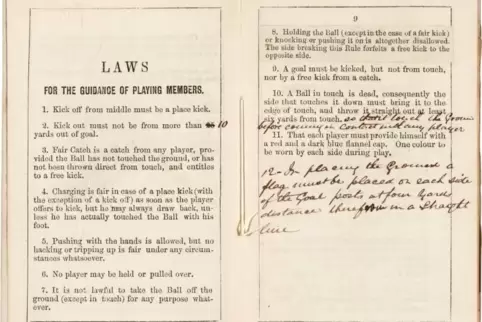 In dem Heft wurden Regeländerungen handschriftlich notiert.