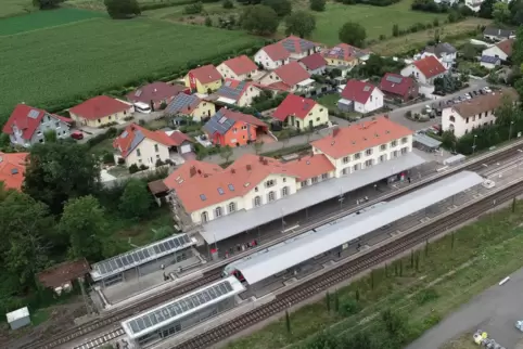 Auch Fahrten ab dem Bahnhof Winden sind betroffen. 