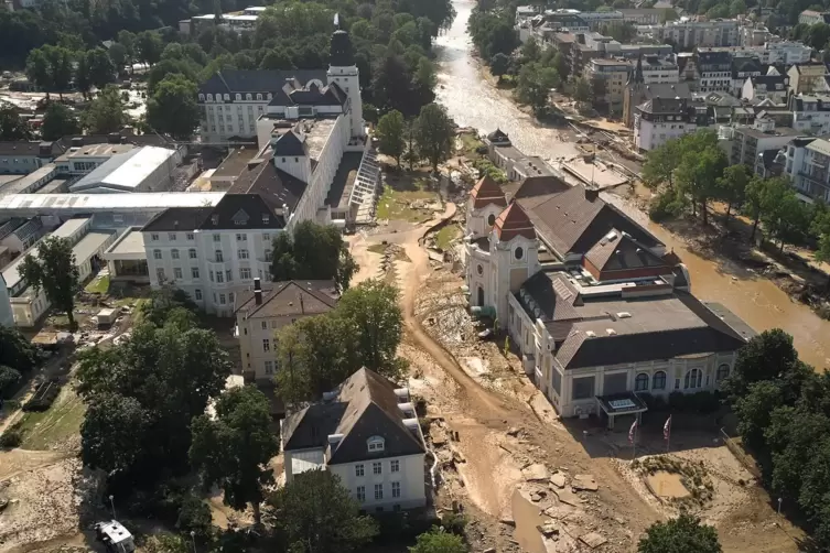In Bad Neuenahr-Ahrweiler isind die Zerstörungen durch die Flut massiv. 