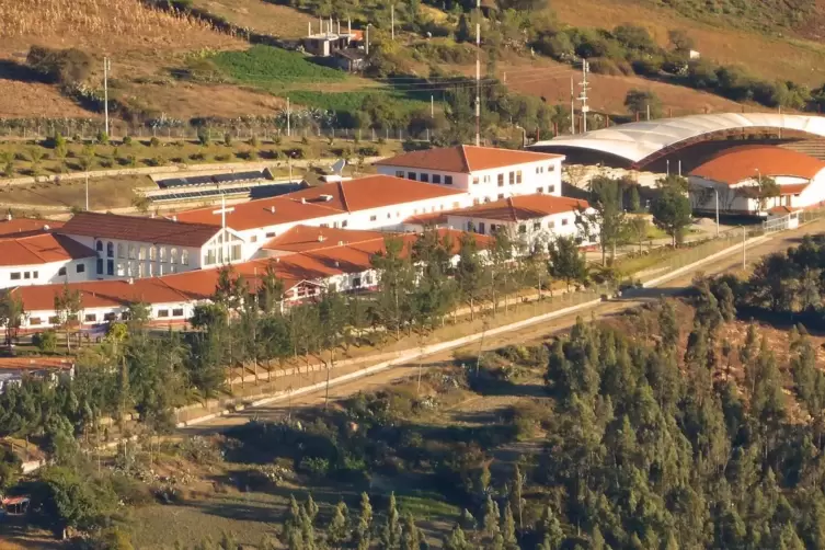 Das Krankenhaus Diospi Suyana in den Anden. 
