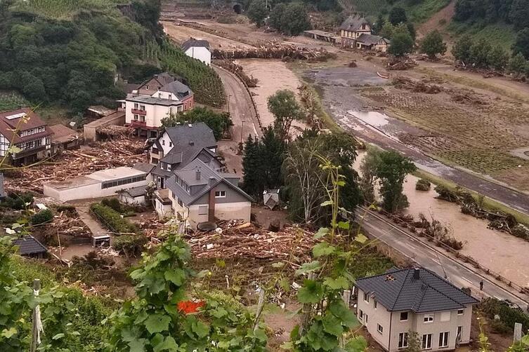 Mayschoß: In der Gemeinde im Kreis Ahrweiler helfen Speyerer beim Aufräumen nach der Flut. 