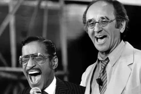 Alfred Biolek 1982 mit Sammy Davis jr. in „Bio’s Bahnhof“.