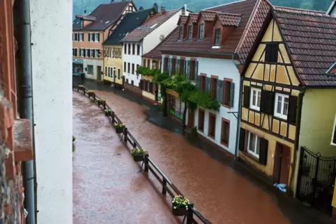 Vor fünf Jahren stand die Altstadt von Annweiler unter Wasser. 