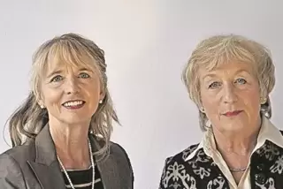 Gabriele Engel (links) und Ursula Klotmann praktizieren als systemische Therapeutinnen in Neustadt.