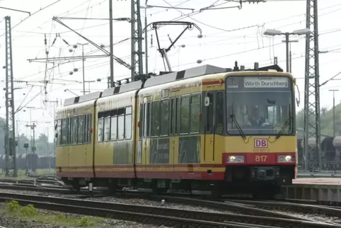 Wegen Gleiserneuerungen fahren die Bahnen in einigen Nächten nicht. 