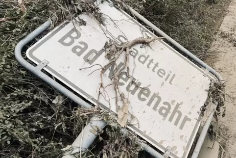 In den Gebieten der Flutkatastrophe wird jetzt vieles gebraucht: Die Verbraucherzentrale Rheinland-Pfalz rät, auch in einer Notl