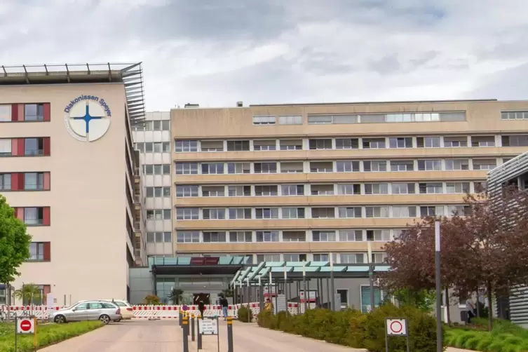 Diakonissen-Stiftungs-Krankenhaus. 