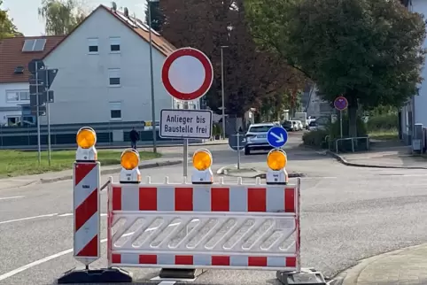 Sperrung beendet: Die Eisenbahnstraße soll aber Freitag wieder frei sein.