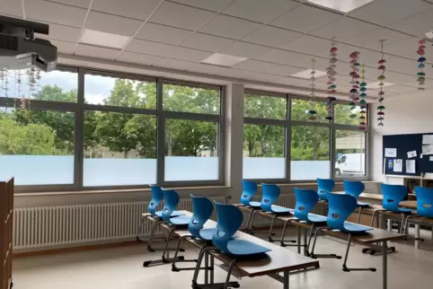 Viele Fenster, die sich öffnen lassen: Immerhin lässt sich dieser Klassensaal in der Domholzschule gut durchlüften.