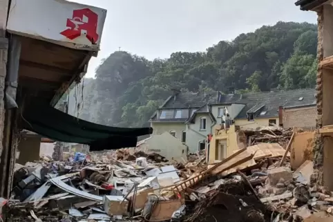Bilder der Verwüstung. 