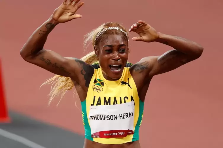 Die Schnellste: Jamaikas Elaine Thompson-Herah feiert ihren Sieg im 100-m-Sprint. 