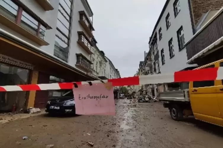 Gesperrt wegen Einsturzgefahr.