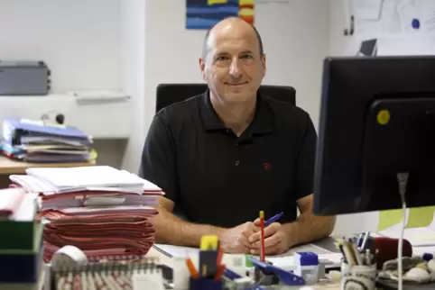 Gerhard Jost, Leiter der Abteilung K4 für Vermögens- und Umweltdelikte sowie Verbraucherschutz, empfiehlt: Bei Geschäften an der