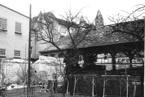 Mit Holzüberdachung: Mikwe-Zugang in früheren Jahren. 