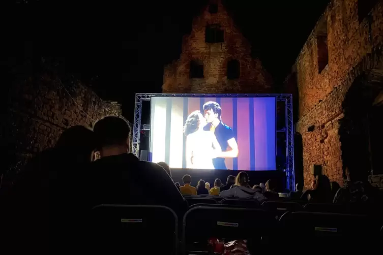 „Dirty Dancing“ beim Open-Air-Kino auf der Limburg: Weil das Konzept gut ankam, würden die Verantwortlichen gern im nächsten Jah