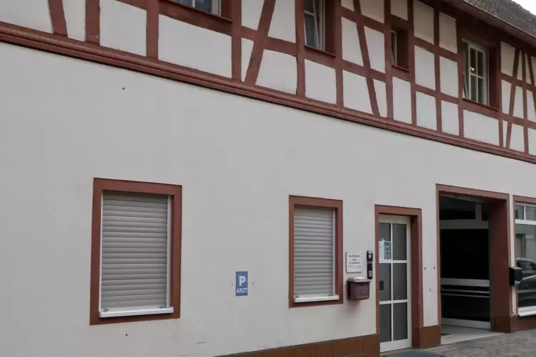 Auch Uwe Mannweiler macht seine Praxis im n&auml;chsten Jahr zu. 
