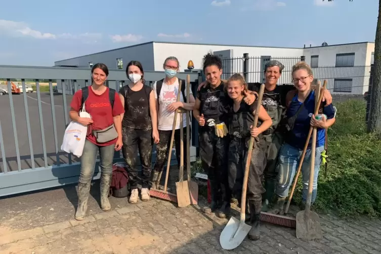 Vom Innovationspark in Grafschaft aus starten die Helferinnen ihren Einsatz. Dort ist auch am Abend wieder Sammelpunkt f&uuml;r die H