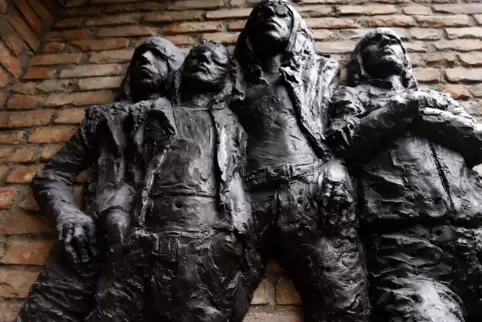 Denkmal für die Stars : Lebensgroße Bronze von „The Ramones“ im Rockpark Zagreb.