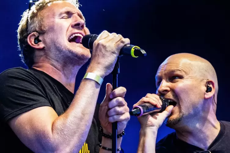 Partymusik auf hohem Niveau bietet Krachleder mit Patrick Schmitt (links) und Hagen Seeger.