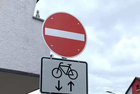 In dieser Richtung ist die Bahnhofstraße für Autofahrer tabu.