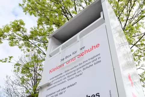 20130423_hassloch_kleidercontainer_st_ulrich_03