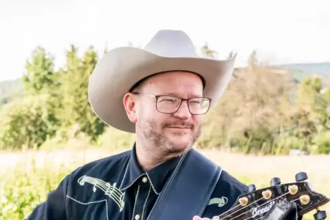 Stammt aus Oklahoma, arbeitet in Ramstein und wohnt in Altenglan: der Musiklehrer Steven Rayburn. 