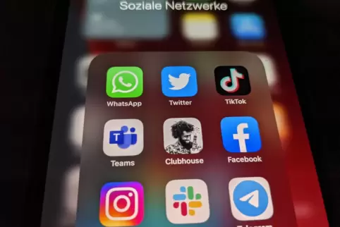 65 Facebook-Konten und 243 Instagram-Konten aus Russland wurden gelöscht. 