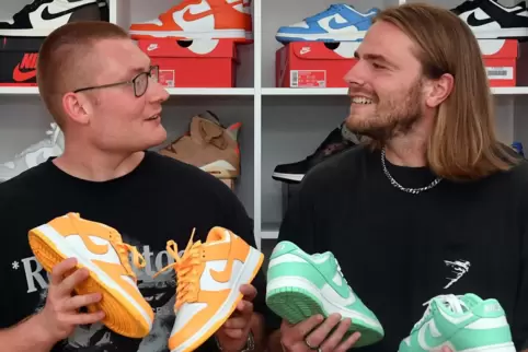 Läuft: Henning Staudt (links) und Anton Gartner haben aus ihrem Schuh-Tick längst ihren Beruf gemacht. 