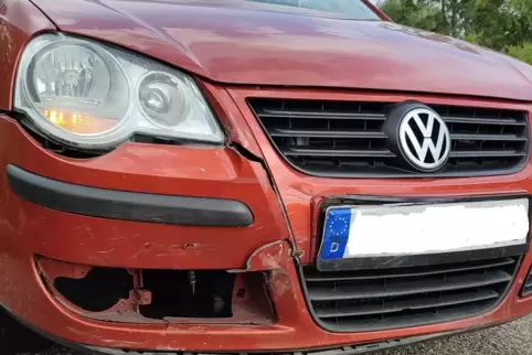 Am VW entstand ein wirtschaftlicher Totalschaden. 