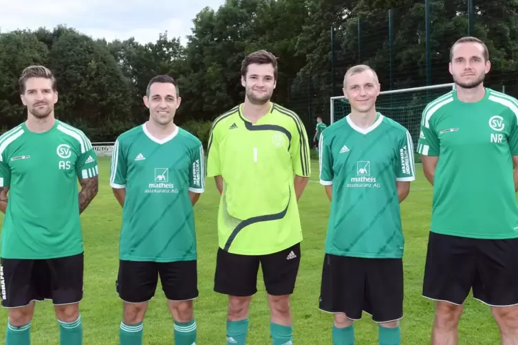 Neuzug&auml;nge in Gauersheim (von links): Andy Schr&ouml;der, Timo Kotysch, Paul Janssen, Andre Henn, Niko Rusterholz.