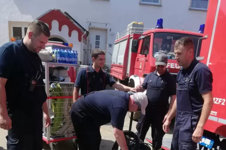 Helfereinsatz im Eifelort Kreuzberg an der Ahr.