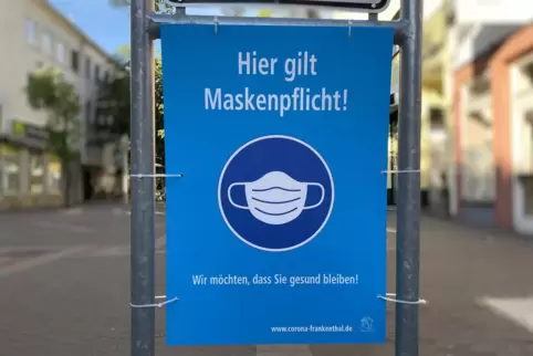 Eine Rückkehr zu schärferen Regeln vor Ort ist laut Ministerium grundsätzlich möglich. Derzeit reiche es aber, die Situation in Eine Rückkehr zu schärferen Regeln vor Ort ist laut Ministerium grundsätzlich möglich. Derzeit reiche es aber, die Situation in