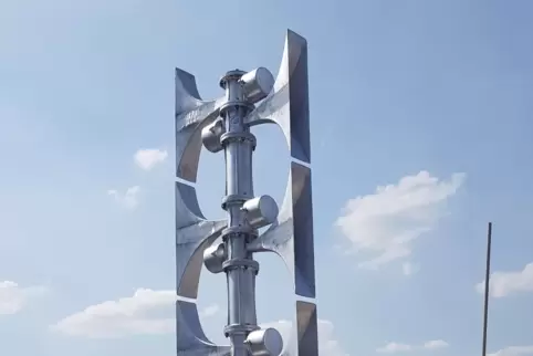 Der modernen Sirenenanlage, die auf dem Dach des Hauensteiner Bürgerhauses installiert ist, sollen in der VG Hauenstein 19 weite