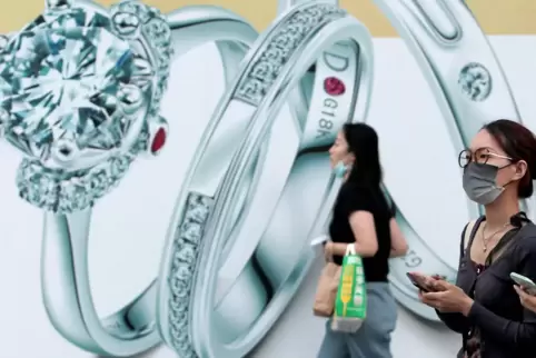 Werbung für eine Boutique für Diamentenschmuck in Peking: Die Volksrepublik China war bis Corona der größte Wachstumsmarkt für L