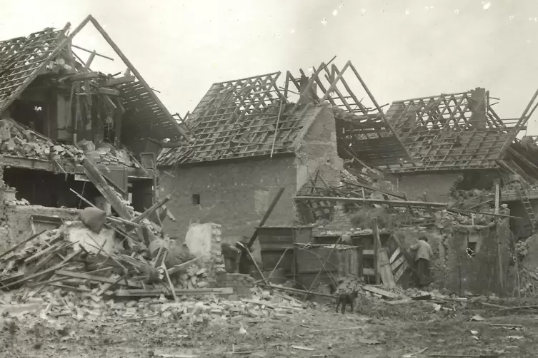 Zerst&ouml;rung in Oppau nach der Explosion.