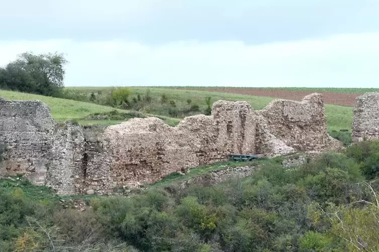 Der Heimatverein hat es sich zur Aufgabe gemacht, die Reste der Burgmauer zu erhalten. Sie sind Teil der facettenreichen Bolande