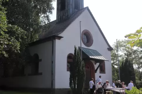 So präsentierte sich die 125 Jahre alte Kirche am vergangenen Samstag beim Sektempfang nach einer Trauung. Einen Sektempfang gib