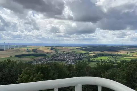 Ausblick von der Selberg-Aussichtsplattform über Rothselberg.