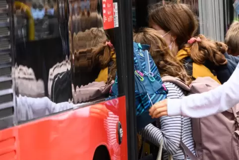 Die Zusatzbusse im Schülerverkehr verursachen in Zweibrücken voraussichtlich Kosten von rund 170.000 Euro.