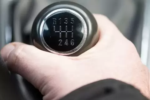 Letzter Rest Kontrolle. Handschaltung. Letzter Rest Kontrolle. Handschaltung.