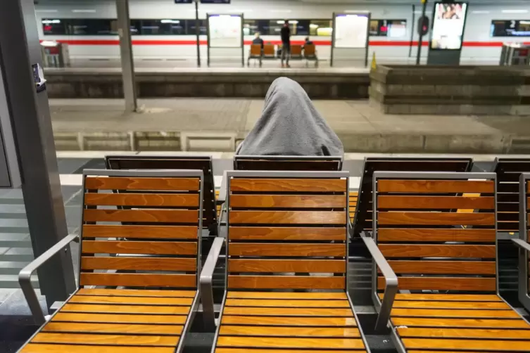 Wegen des GDL-Streiks fallen fünf Tage lang die meisten Züge der Deutschen Bahn aus. 