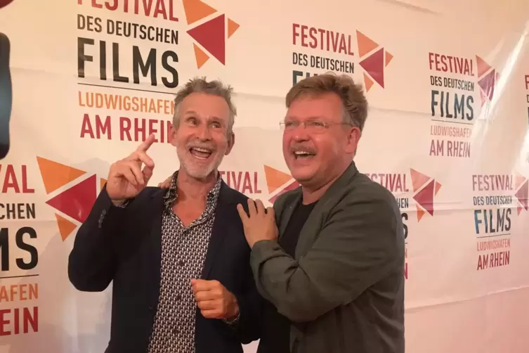 Zu Scherzen aufgelegt: Ulrich Matthes (links) und sein Filmpartner aus dem Film „Freunde“, Justus von Dohnányi, kurz nach der An