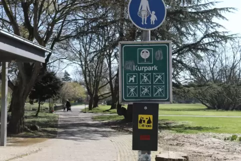Der Eingang zum Kurpark in Bad Bergzabern.