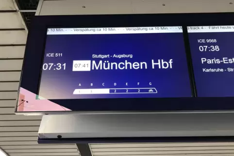 Zehn Minuten Verspätung hat der ICE 511 in Mannheim – aber immerhin: Er fährt trotz GDL-Streiks tatsächlich bis München. 