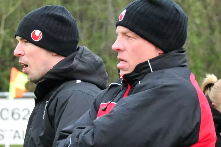 In der Zweitliga-Saison 2011/2012 standen Andreas Hack (links) und Torwarttrainer Steffen Tretter gemeinsam bei Spielen des FFC 