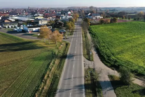 Ortseingang Otterstadt: In der Speyerer Straße stand die Polizei und kontrollierte die Geschwindigkeit der Fahrzeuge. 